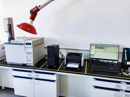 1751358228525030.jpg 實驗室03.jpg