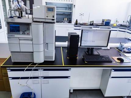 1751358236578691.jpg 實驗室04.jpg